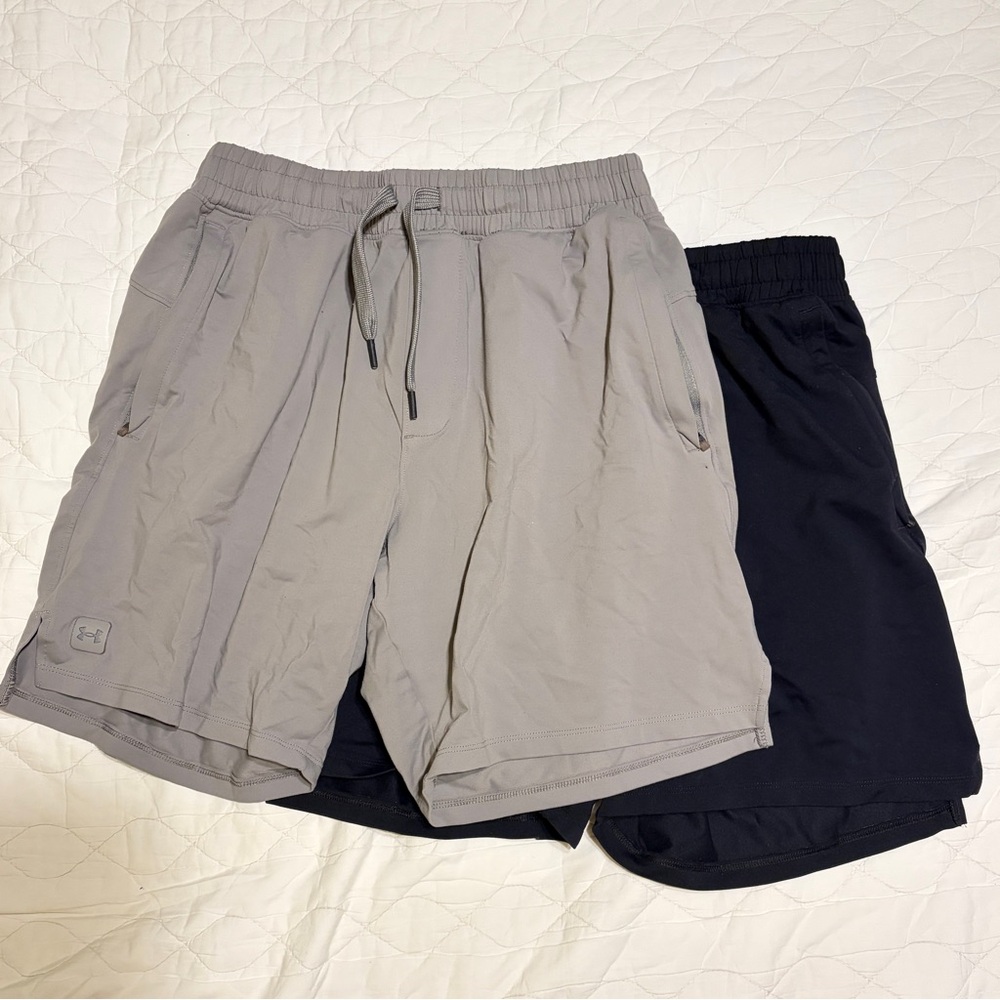 Under Armour Men’s Hybrid Shorts in Light Gray and Black